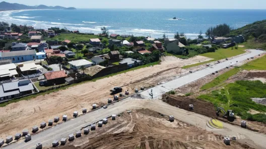 Lote/Terreno à venda, 369m² no Vila Esperanca, Imbituba