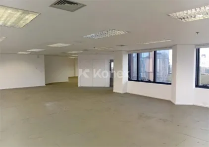 Prédio Comercial para alugar, 296m² no Barra Funda, São Paulo