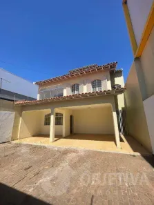 Casa com 8 Quartos à venda, 380m² no Bom Jesus, Uberlândia