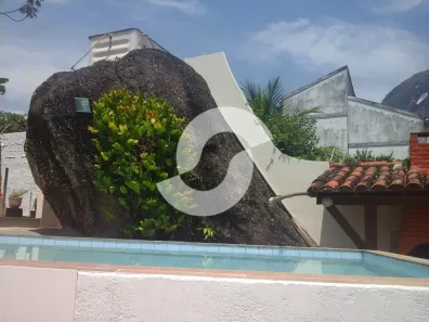Casa com 4 Quartos à venda, 300m² no São Francisco, Niterói