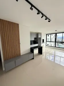 Apartamento com 2 Quartos para alugar, 75m² no Centro, Camboriú