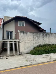 Sobrado com 3 Quartos à venda, 216m² no Novo Mundo, Curitiba