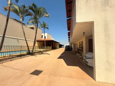 Casa de Condomínio com 4 Quartos à venda, 185m² no Santa Genoveva, Goiânia