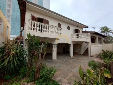 Imóvel Comercial com 4 Quartos para alugar, 245m² no Parque Jardim Europa, Bauru