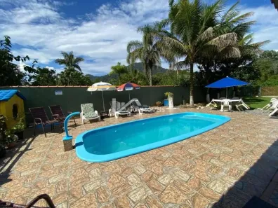 Fazenda/Sítio com 5 Quartos à venda, 250m² no , Itanhaém
