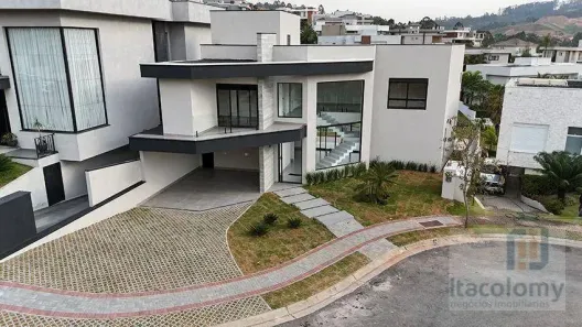 Casa de Condomínio com 4 Quartos à venda, 350m² no Cidade Tamboré, Santana de Parnaíba