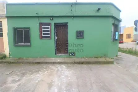 Casa com 2 Quartos para alugar, 46m² no Centro, Pelotas