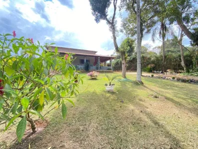 Fazenda/Sítio com 2 Quartos à venda, 174m² no Loteamento Caminhos do Sol, Itatiba
