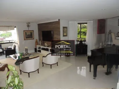 Apartamento com 3 Quartos à venda, 240m² no Campo Belo, São Paulo