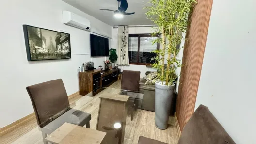 Apartamento com 2 Quartos à venda, 69m² no Vila Ipiranga, Porto Alegre