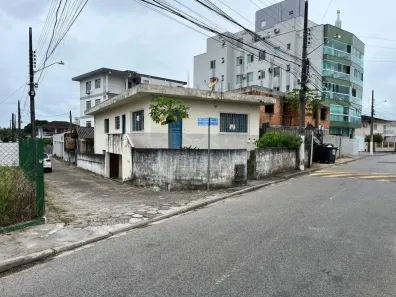 Casa com 6 Quartos à venda, 330m² no Centro, Palhoça