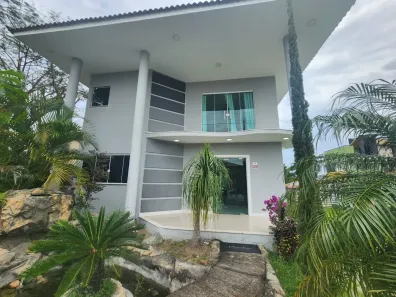 Casa com 5 Quartos à venda, 240m² no Lagoinha, Araruama