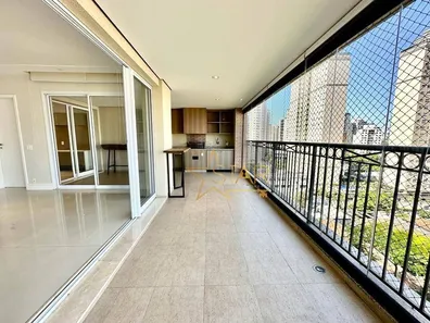 Apartamento com 3 Quartos à venda, 190m² no Vila Nova Conceição, São Paulo