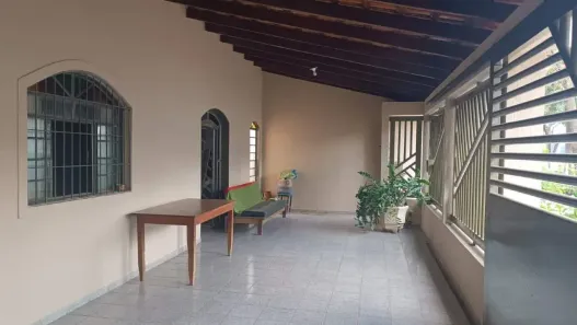 Casa com 3 Quartos à venda, 184m² no Custódio Pereira, Uberlândia