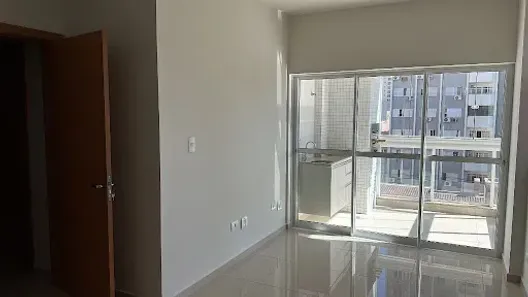 Apartamento com 3 Quartos para alugar, 77m² no Zona 03, Maringá