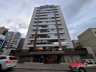 Apartamento com 3 Quartos para alugar, 95m² no Centro, Florianópolis