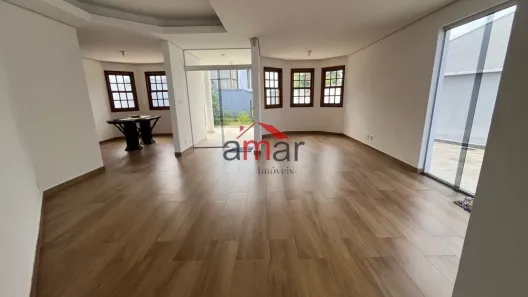 Casa com 4 Quartos à venda, 300m² no Cabral, Contagem