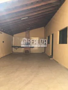 Casa com 3 Quartos à venda, 200m² no Jardim Canadá, Uberaba