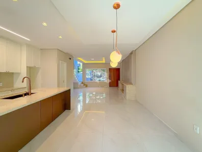 Casa com 3 Quartos à venda, 184m² no Nossa Senhora das Graças, Canoas