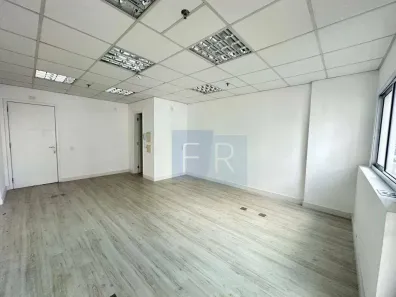 Sala Comercial à venda, 33m² no Barra Funda, São Paulo