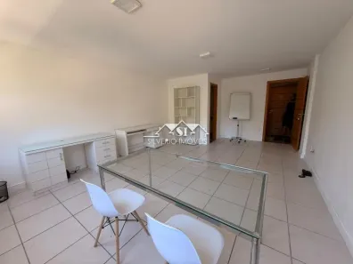 Sala Comercial para alugar, 35m² no Quarteirão Brasileiro, Petrópolis