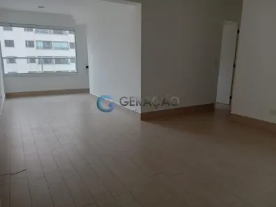 Apartamento com 2 Quartos para alugar, 77m² no Condomínio Royal Park, São José dos Campos