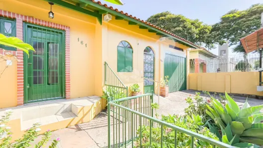Casa com 3 Quartos à venda, 225m² no Cavalhada, Porto Alegre