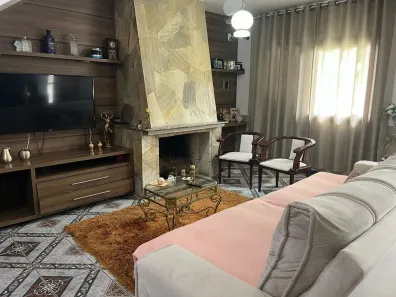 Casa com 3 Quartos à venda, 250m² no Três Vendas, Pelotas
