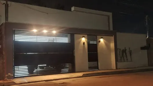 Casa com 2 Quartos à venda, 74m² no Pedra 90, Cuiabá
