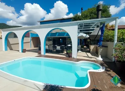 Apartamento com 3 Quartos à venda, 246m² no Pântano do Sul, Florianópolis