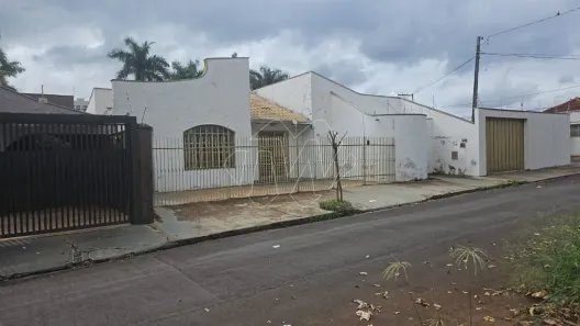 Casa com 4 Quartos à venda, 318m² no Vila José Bonifácio, Araraquara