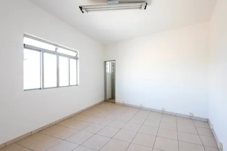 Ponto Comercial com 4 Quartos para alugar, 150m² no Itaberaba, São Paulo