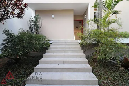 Casa com 5 Quartos à venda, 557m² no Vila Nova Conceição, São Paulo