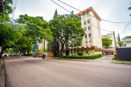 Apartamento com 3 Quartos à venda, 135m² no Batel, Curitiba