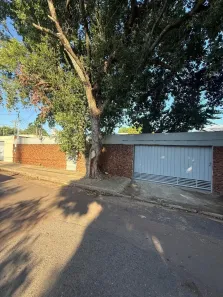 Casa com 4 Quartos para alugar, 290m² no Goiabeira, Cuiabá