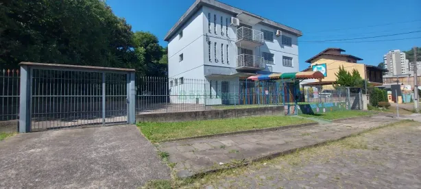 Ponto Comercial para alugar, 150m² no Floresta, Caxias do Sul