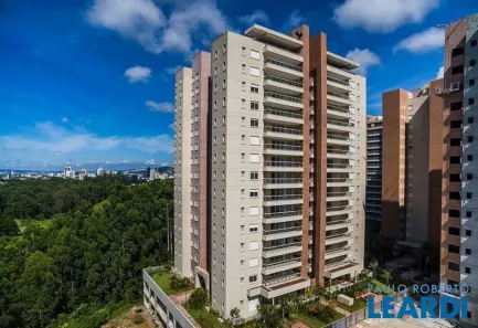 Apartamento com 3 Quartos à venda, 140m² no Tamboré, Santana de Parnaíba