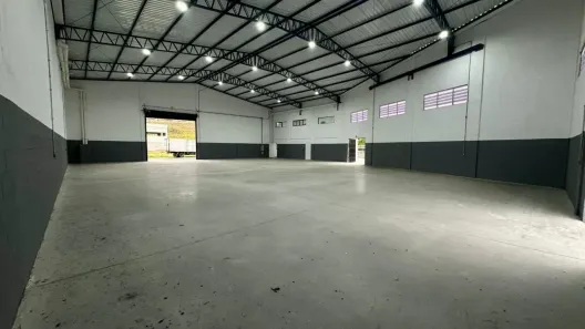 Galpão/Depósito/Armazém para alugar, 750m² no Jardim Rio Comprido, Jacareí