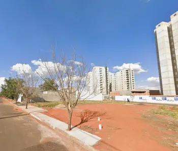 Lote/Terreno à venda, 250m² no Novo Mundo, Uberlândia
