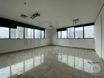 Sala Comercial à venda, 37m² no Vila Nova Conceição, São Paulo