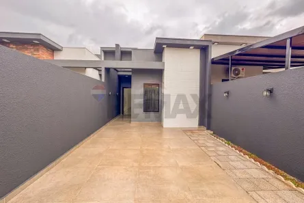 Casa com 3 Quartos à venda, 83m² no Jardim Coopagro, Toledo