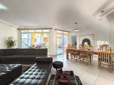 Casa com 4 Quartos à venda, 178m² no Enseada, Guarujá