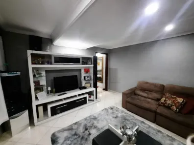Sobrado com 4 Quartos à venda, 272m² no Jardim Cristiane, Santo André