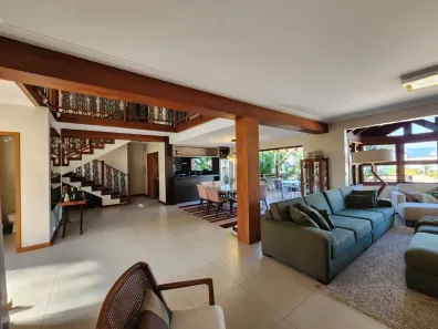 Sobrado com 4 Quartos à venda, 289m² no João Paulo, Florianópolis