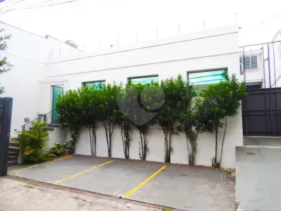 Galpão/Depósito/Armazém para alugar, 500m² no Vila Sofia, São Paulo