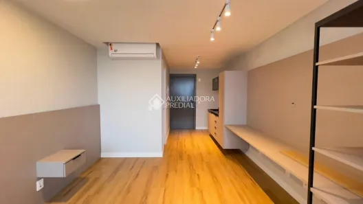 Apartamento com 1 Quarto para alugar, 28m² no Três Figueiras, Porto Alegre