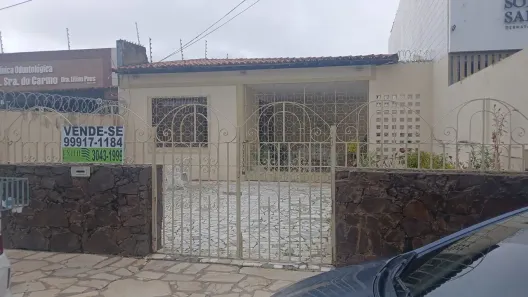 Casa com 3 Quartos à venda, 300m² no Treze de Julho, Aracaju