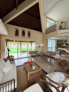 Casa de Condomínio com 3 Quartos à venda, 250m² no Piratininga, Niterói