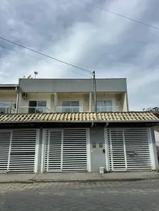 Sobrado com 2 Quartos à venda, 69m² no Rio Pequeno, Camboriú