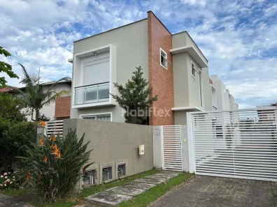 Casa com 3 Quartos à venda, 119m² no Campeche, Florianópolis